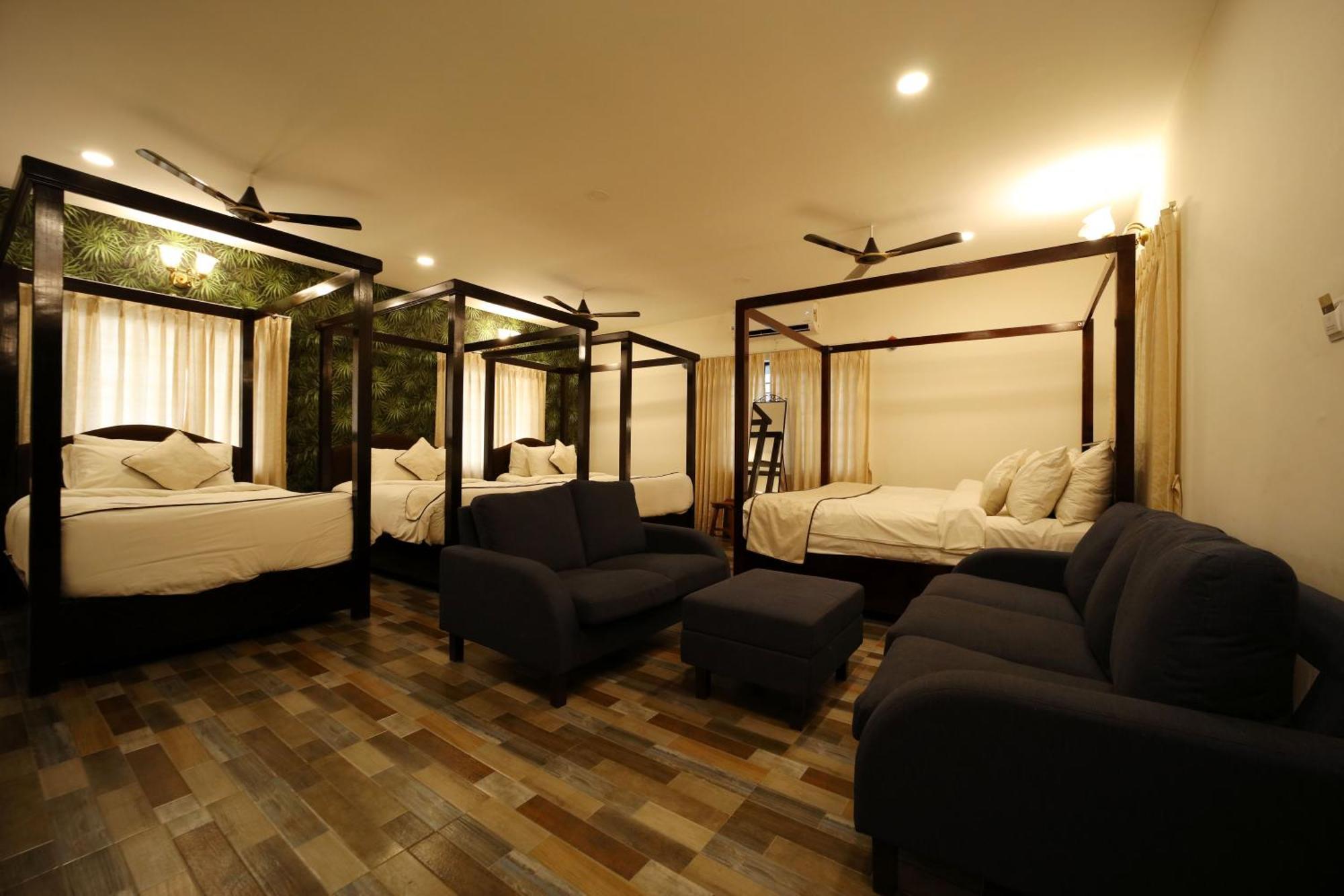Brown Town Resort & Spa Haydarabad Dış mekan fotoğraf